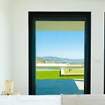 Magic Private Pool Αλικαρνασσός